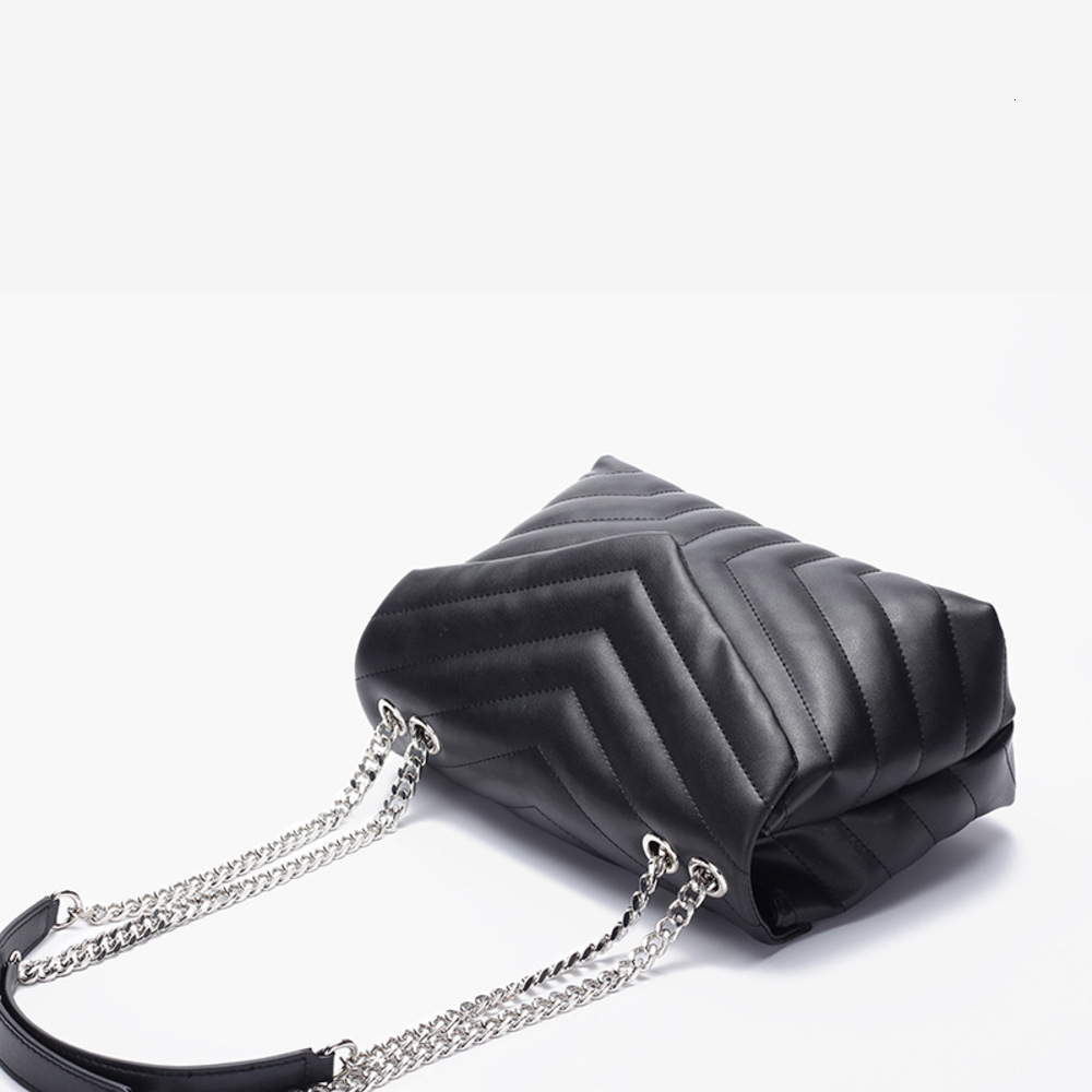 Designer handbags bag women's style poplar forest leather women's LOULOU chain bag one shoulder portable chain bag, Dry powder
Designer handbags bag women's style poplar forest leather women's LOULOU chain bag one shoulder portable chain bag, Dry powder