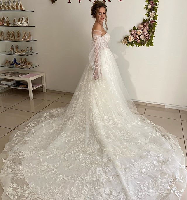 Exquisite Lace Floral Puff Sleeve Wedding Dress 2021 Sweetheart Long Train vestido novia Corset Back Bridal Dress Plus Size