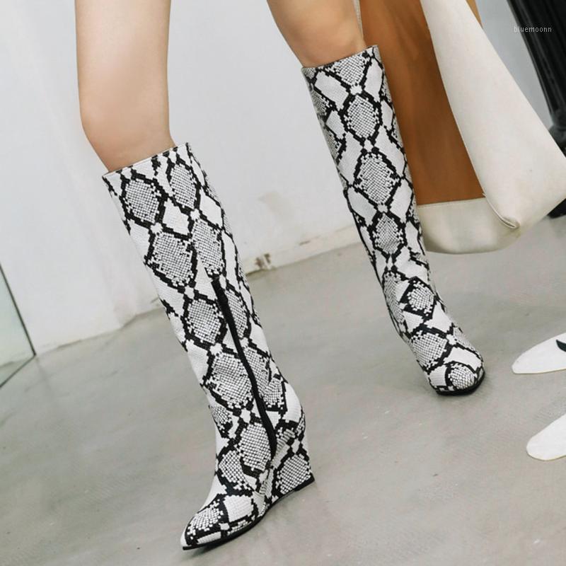 zapatos de mujer shoes woman new fashion boots Womens Slip-On Leather Snake Print Pointed Toe Wedges Shoes Cowboy Long Boots1, Blue
zapatos de mujer shoes woman new fashion boots Womens Slip-On Leather Snake Print Pointed Toe Wedges Shoes Cowboy Long Boots1, Blue