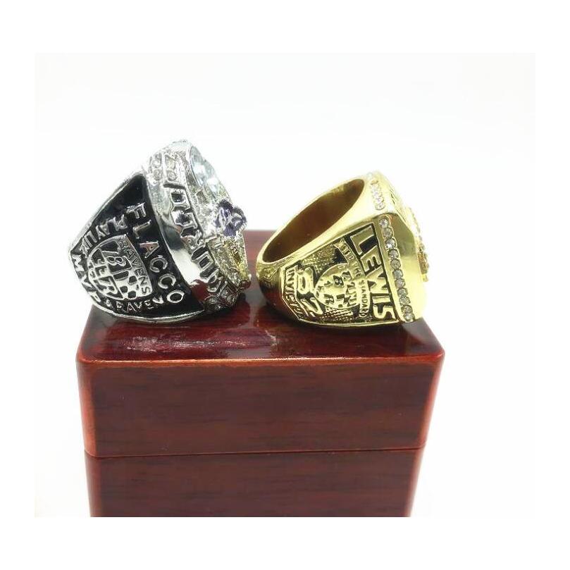 Fans'Collection 2012 2000 Raven S Wolrd Champions Team Championship Rings without Packing box Sport Souvenir Fan Promotion Gift Wholesale Oyhod
Fans'Collection 2012 2000 Raven S Wolrd Champions Team Championship Rings without Packing box Sport Souvenir Fan Promotion Gift Wholesale Oyhod