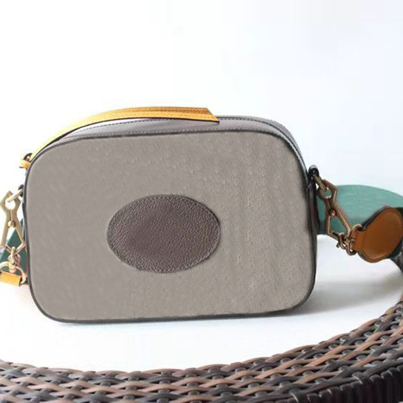 Luxurys Camera Bag Men Designers Bags Lady Crossbody Handbag Hobo Shoulder Tote Patchwork PVC Lattice Checker Plaid Zipper Hard Polyester messenger Classic Style, Black
Luxurys Camera Bag Men Designers Bags Lady Crossbody Handbag Hobo Shoulder Tote Patchwork PVC Lattice Checker Plaid Zipper Hard Polyester messenger Classic Style, Black