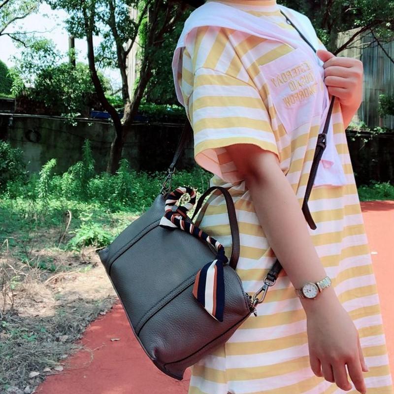 Leather Hobos 100% Genuien Bags Women New Luxury Soft Leather Totes Handbags Fashion Leisure Shoulder Crossbody Bag Female, Black
Leather Hobos 100% Genuien Bags Women New Luxury Soft Leather Totes Handbags Fashion Leisure Shoulder Crossbody Bag Female, Black