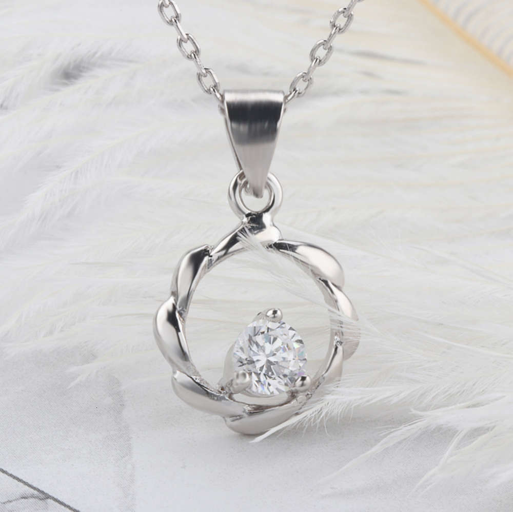 Luxurys Designers Fashion Dz073 imitation zircon lucky Eye Pendant women's simple personality fashion neck accessories
Luxurys Designers Fashion Dz073 imitation zircon lucky Eye Pendant women's simple personality fashion neck accessories