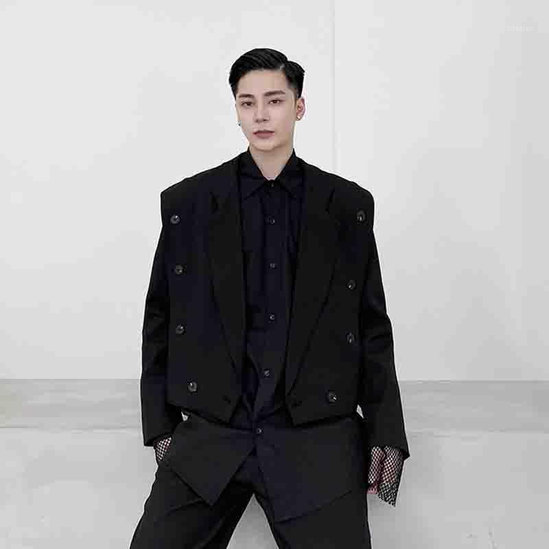 Autumn dark men' short Blazer personalized button decoration hairdresser youth loose suit coat trend1, Black
Autumn dark men' short Blazer personalized button decoration hairdresser youth loose suit coat trend1, Black