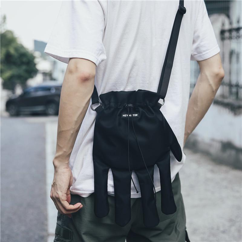 Men Shoulder Bags streetwear bag for women Hip Hop nylon Large Capacity Crossbody Bag Black finger waist pack
Men Shoulder Bags streetwear bag for women Hip Hop nylon Large Capacity Crossbody Bag Black finger waist pack