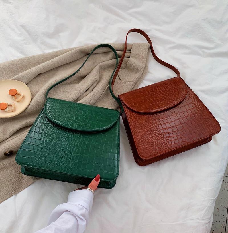 Women Shoulder Bag Luxury Handbags Girls Mini Bags Designer Version Wild Square Messenger Bag Bolsa Handbags Cross Body Bags, Black
Women Shoulder Bag Luxury Handbags Girls Mini Bags Designer Version Wild Square Messenger Bag Bolsa Handbags Cross Body Bags, Black