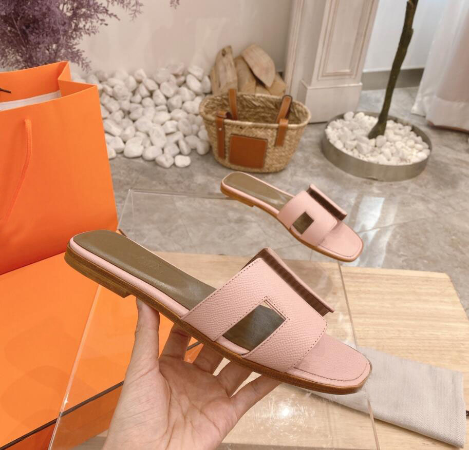 2021 Oran Sandals Women slipper Lady Sandal Beach Slides Summer Sexy real leather platform Flats Shoes outdoor Designer luxury shoes, Color 20
2021 Oran Sandals Women slipper Lady Sandal Beach Slides Summer Sexy real leather platform Flats Shoes outdoor Designer luxury shoes, Color 20