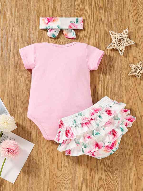 Baby Girl Slogan Graphic Bodysuit & Floral Shorts & Headband SHE
