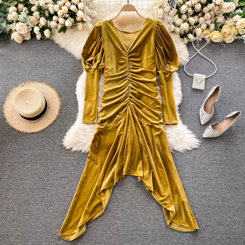 2021 New Singiny retro velour feminine design ruched thin puff dresses solid autumn fashion dress irregular SN74, Yellow.
2021 New Singiny retro velour feminine design ruched thin puff dresses solid autumn fashion dress irregular SN74, Yellow.