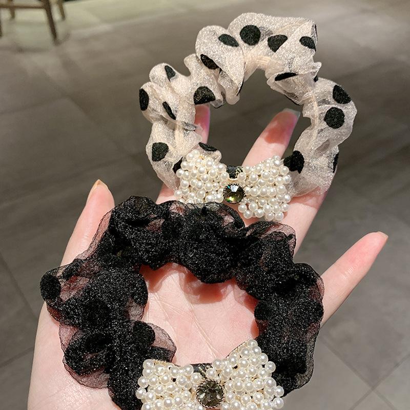 New Pearl Rubber Band Hair Elastic Scrunchies Ponytail Holder Fashion Retro Elastic Hair Bows Hairbands For Girls Accessories
New Pearl Rubber Band Hair Elastic Scrunchies Ponytail Holder Fashion Retro Elastic Hair Bows Hairbands For Girls Accessories