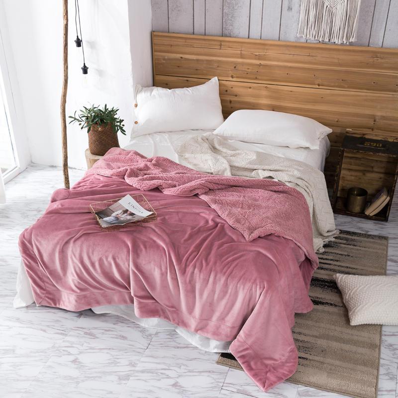 Bonenjoy Blanket Winter Warm Fluffy Bedspread Blankets For Sofa Solid Color Plaid On The Bed Throw Blanket Single/Queen Size
Bonenjoy Blanket Winter Warm Fluffy Bedspread Blankets For Sofa Solid Color Plaid On The Bed Throw Blanket Single/Queen Size