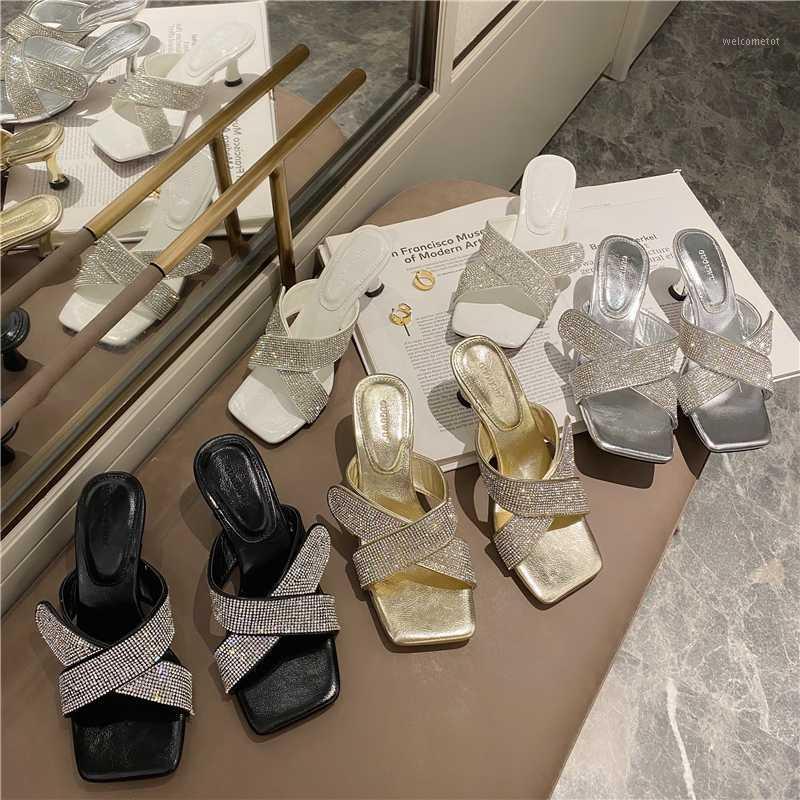 Summer Women Shoes Crystal Designers Open Toe Sandals Outside Dress Sexy Slippers Silver Med Heels Casual Slides 2020 New1, Black
Summer Women Shoes Crystal Designers Open Toe Sandals Outside Dress Sexy Slippers Silver Med Heels Casual Slides 2020 New1, Black