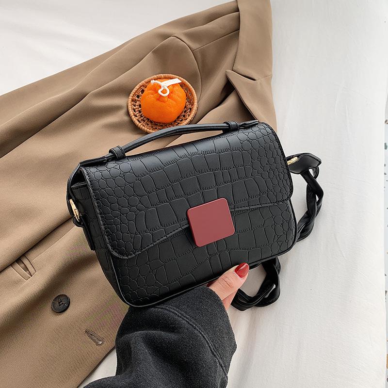 2021 New Trend Line All-match Shoulder Bag Western Fashion Messenger Bag Autumn and Winter Texture Portable Small Female, Black
2021 New Trend Line All-match Shoulder Bag Western Fashion Messenger Bag Autumn and Winter Texture Portable Small Female, Black