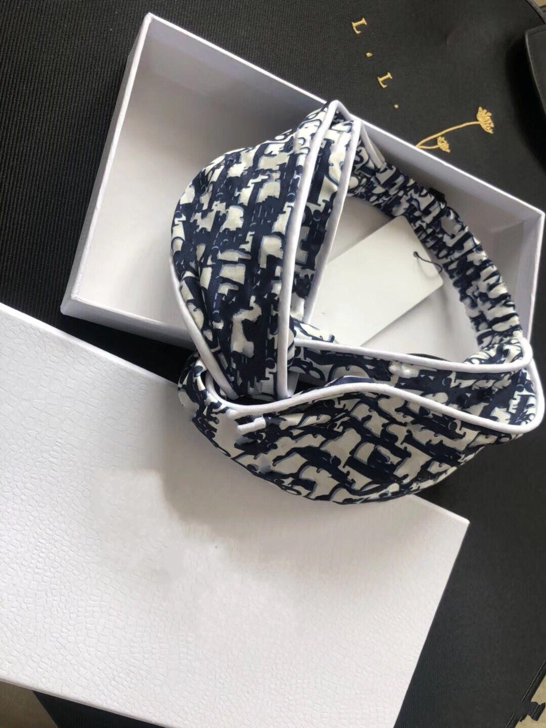 2020 Hot sale 100% Silk Cross Headband Women Girl Elastic Hair bands Retro Turban Headwraps Gifts D letter headbands
2020 Hot sale 100% Silk Cross Headband Women Girl Elastic Hair bands Retro Turban Headwraps Gifts D letter headbands