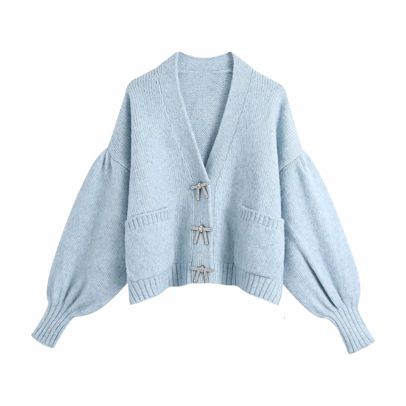 2021 New Elegant Women Sky Blue V-neck Sweaters Fashion Ladies Bow Diamonds Button Tops Sweet Female Chic Pocket Knitted Cardigans Aogp
2021 New Elegant Women Sky Blue V-neck Sweaters Fashion Ladies Bow Diamonds Button Tops Sweet Female Chic Pocket Knitted Cardigans Aogp