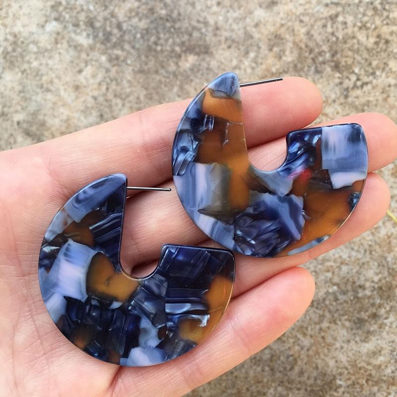 UJBOX Exclusive Blue Resin Acetate Earrings Women Geometric Semicircle Acetic Acid Drop Dangle Earrings Wedding Jewelry Gift 
UJBOX Exclusive Blue Resin Acetate Earrings Women Geometric Semicircle Acetic Acid Drop Dangle Earrings Wedding Jewelry Gift