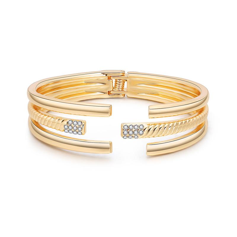 Alloy Charm three layers Line Wide Open Cuff Bracelets for Women Fashion 2021 Bohemian Bracelet Female Jewelry
Alloy Charm three layers Line Wide Open Cuff Bracelets for Women Fashion 2021 Bohemian Bracelet Female Jewelry