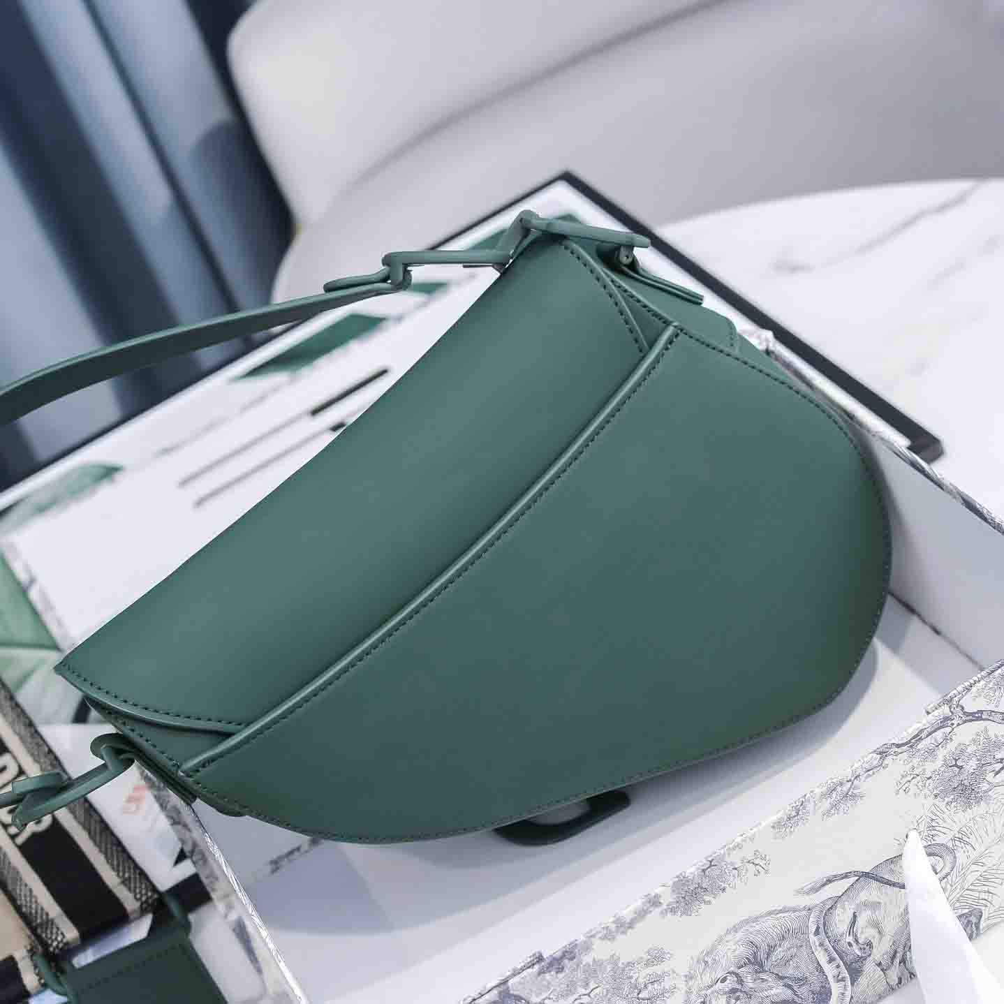 Classic Luxury Designer Handbags Top Ladies Bags Strap Strap Wallet Metal Pendant Shoulder Bag Ladies Messenger Bag Gift Box, Red
Classic Luxury Designer Handbags Top Ladies Bags Strap Strap Wallet Metal Pendant Shoulder Bag Ladies Messenger Bag Gift Box, Red