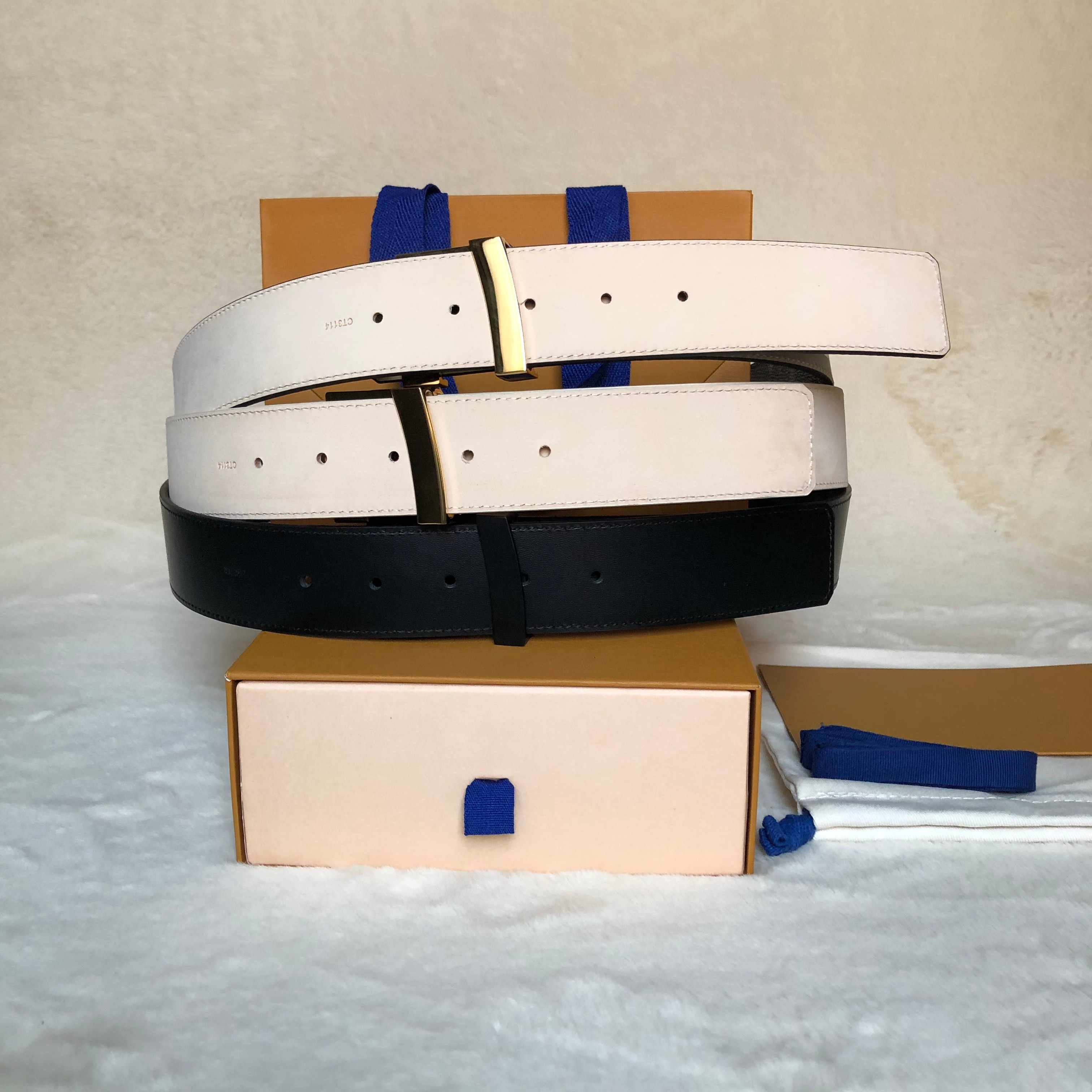 classic top best quality brown letter black/brown/white grid genuine leather men belt with box gold silver buckle men belts M9608 M9808, Belt with yellow box
classic top best quality brown letter black/brown/white grid genuine leather men belt with box gold silver buckle men belts M9608 M9808, Belt with yellow box