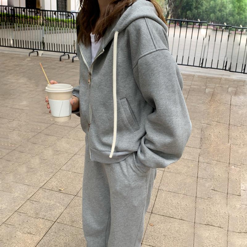 Women Winter Casual Tracksuits Leisure 2 Two Piece Set Fleece Zipper Hooded Sweatshirt with Elastic High Waist Long Pants, Blue
Women Winter Casual Tracksuits Leisure 2 Two Piece Set Fleece Zipper Hooded Sweatshirt with Elastic High Waist Long Pants, Blue