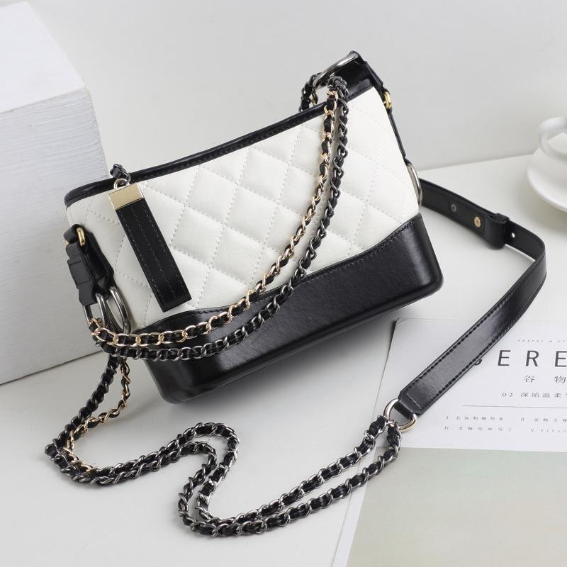 Messenger bag women 2021 new rhombus chain small bag leather female star same style stray fashion shoulder handbags, Black