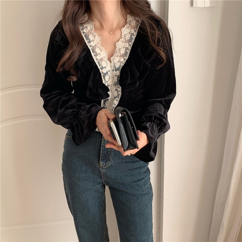 2021 New Elegant Shirts Shredded Lace Frills Sharpen Black Solid Cleavage Velvet Enlargement Women's Sleeves Spring GLMG
2021 New Elegant Shirts Shredded Lace Frills Sharpen Black Solid Cleavage Velvet Enlargement Women's Sleeves Spring GLMG