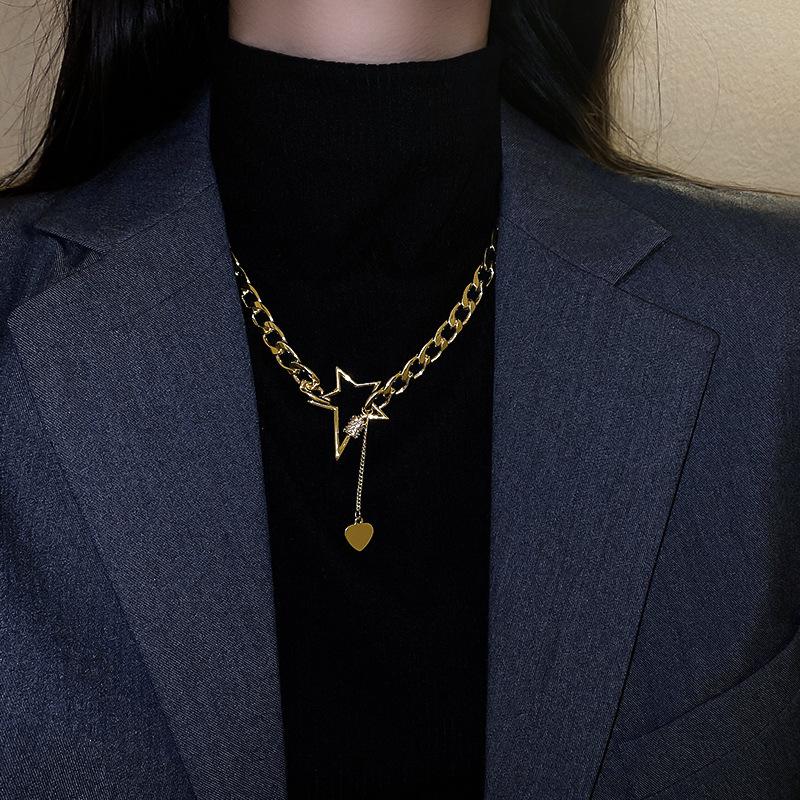 Chokers Korean Style Punk Chain Choker Necklace Vintage Pentagram Heart Pendant For Women High Street Hip Hop Fashion Jewelry
Chokers Korean Style Punk Chain Choker Necklace Vintage Pentagram Heart Pendant For Women High Street Hip Hop Fashion Jewelry