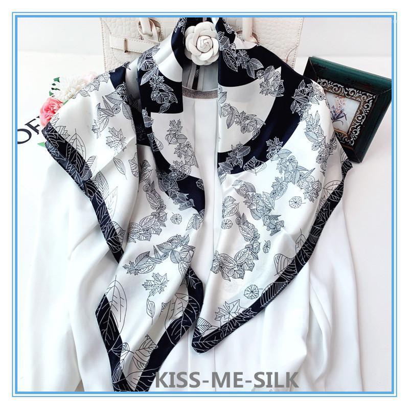 KMS Classic White and Black Camellia Silk Satin 14mmi Scarf Shawl for Gilr Lady Women 90*90CM/40G1
KMS Classic White and Black Camellia Silk Satin 14mmi Scarf Shawl for Gilr Lady Women 90*90CM/40G1