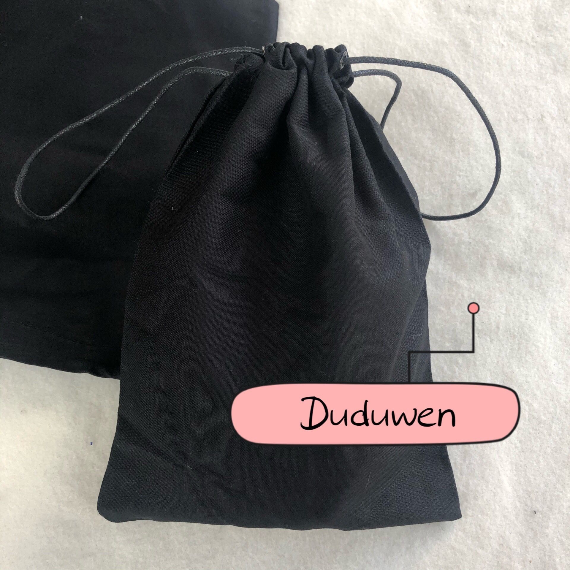 22X17Cm black cloth dust bag fashion packing bag C package string bag for jewelry accessories socks sundries case printed C storage case
22X17Cm black cloth dust bag fashion packing bag C package string bag for jewelry accessories socks sundries case printed C storage case