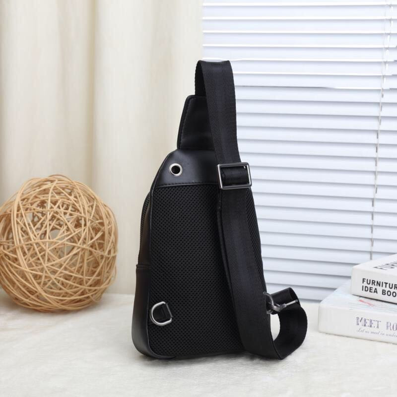 Kaisiludi youth leather woven mens bag chest wrapped mens single shoulder bag vertical men slant wrap fashion 201118