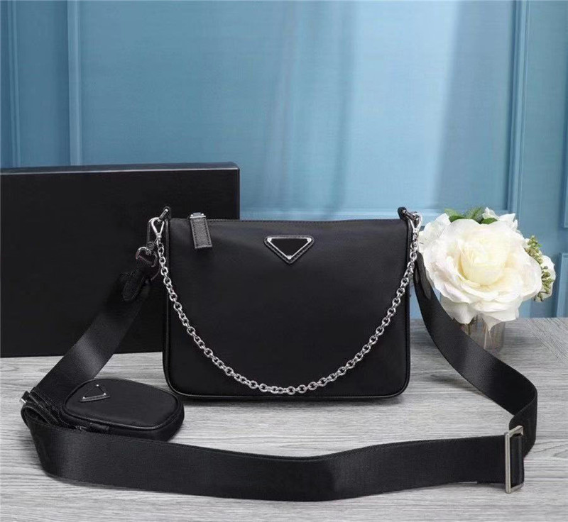 Free shipping worldwide 2V113 Size 24cm 18cm 6cm classic luxury bag canvas leather cowhide men's shoulder bag best quality handbag, Black
Free shipping worldwide 2V113 Size 24cm 18cm 6cm classic luxury bag canvas leather cowhide men's shoulder bag best quality handbag, Black