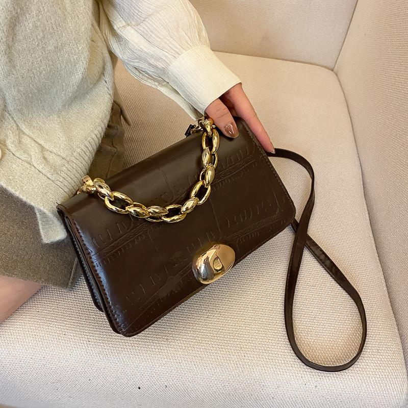 Women's 2021 bags new fashion diagonal one shoulder retro crocodile pattern ladies portable all-match small square bag, Black
Women's 2021 bags new fashion diagonal one shoulder retro crocodile pattern ladies portable all-match small square bag, Black