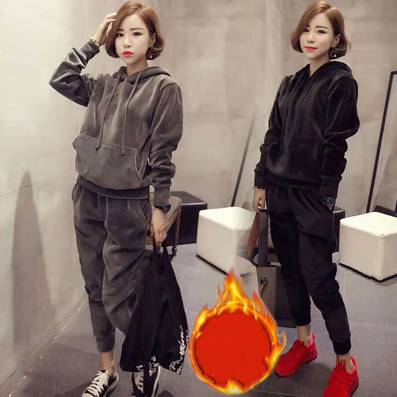 2021 New Veet Tracksuit Warm Soft Home Two Piece Set Women Thicken Hooded Long Sleeve Top and Pants Suit Fashion Krx5, Dark grey
2021 New Veet Tracksuit Warm Soft Home Two Piece Set Women Thicken Hooded Long Sleeve Top and Pants Suit Fashion Krx5, Dark grey