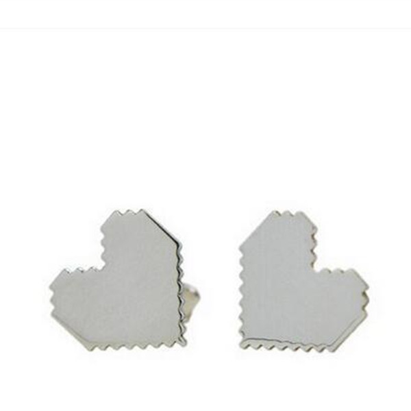 Fashion Digital Heart Stud Earrings Pixel heart-shaped Ear Studs Gold Silver Rose Three Color Optional Suitable for Women
Fashion Digital Heart Stud Earrings Pixel heart-shaped Ear Studs Gold Silver Rose Three Color Optional Suitable for Women