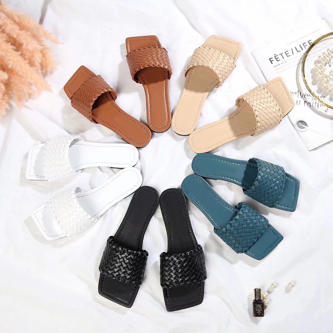 High quality womens fashion leather summer new woven belt flat heel shoes Square half slippers womens sandals slippers temperament, Black
High quality womens fashion leather summer new woven belt flat heel shoes Square half slippers womens sandals slippers temperament, Black
