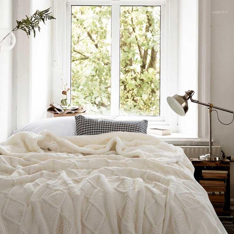 Winter Thick Knitted Throw Blanket Plush Fleece for Beds Sofa Solid Color Thread Blankets Warm Bedspread Home Decorations1
Winter Thick Knitted Throw Blanket Plush Fleece for Beds Sofa Solid Color Thread Blankets Warm Bedspread Home Decorations1