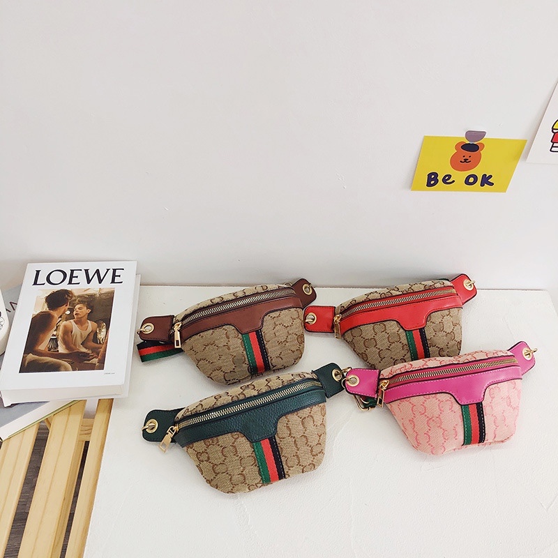 INS New kids Designer Handbags Children Letter Cartoon messenger bag Cute Kids phone chest bags girls One Shoulder bags F021K, Pink
INS New kids Designer Handbags Children Letter Cartoon messenger bag Cute Kids phone chest bags girls One Shoulder bags F021K, Pink