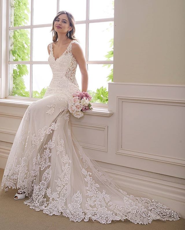 2021 New Dressed Up Dress Beautiful Mermaid Lace Sexy Gowns Cleavage on v with Sheer Train in Wedding FQ4D, White
2021 New Dressed Up Dress Beautiful Mermaid Lace Sexy Gowns Cleavage on v with Sheer Train in Wedding FQ4D, White