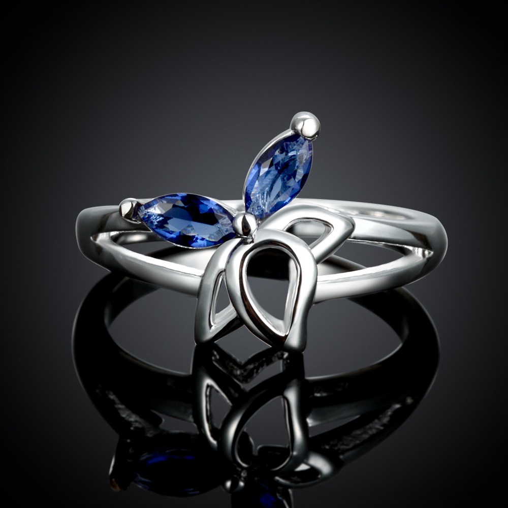 European and American hot-selling butterfly hollow diamond ring women's fashion natural crystal silver jewelry SPR061-A-8 blue
European and American hot-selling butterfly hollow diamond ring women's fashion natural crystal silver jewelry SPR061-A-8 blue