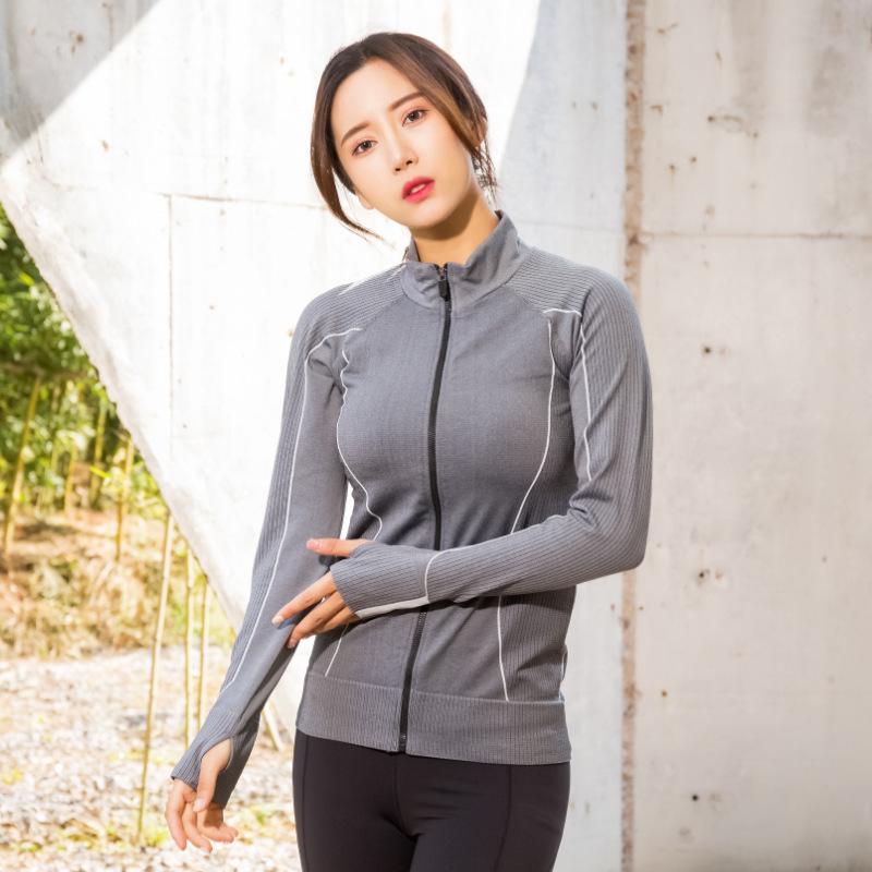 Running Jackets 2022 Women Athletic Sport Shirts Slim Fit Long Sleeved Fitness Coat Yoga Crop Top With Thumb Holes Gym Jacket Workout Sweats, Gray
Running Jackets 2022 Women Athletic Sport Shirts Slim Fit Long Sleeved Fitness Coat Yoga Crop Top With Thumb Holes Gym Jacket Workout Sweats, Gray