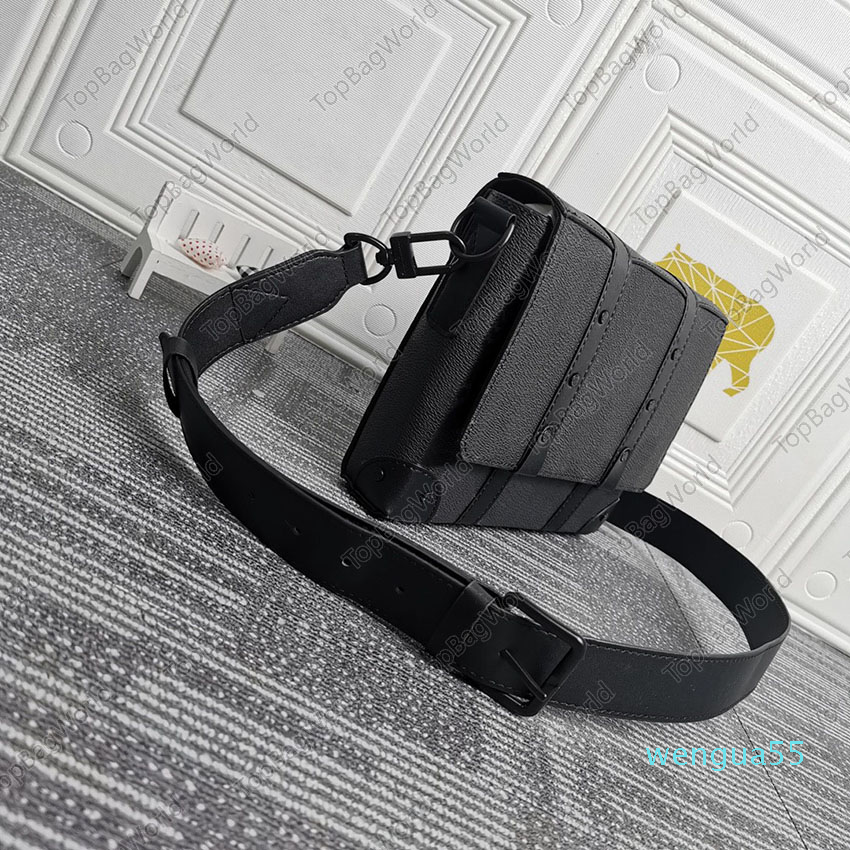 Mens Handbags Luxurys Designers Bags L 727 Small rectangular Trunk postman bag Detachable and adjustable strap, Gift bag
Mens Handbags Luxurys Designers Bags L 727 Small rectangular Trunk postman bag Detachable and adjustable strap, Gift bag