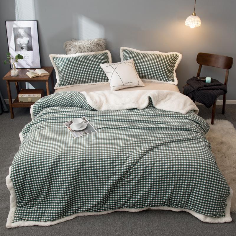 Four Seasons Universal Blanket Super Soft Warm Single Double Bedspread Blankets For Bed Sofa Plaid Stripe Flannel Throw Blanket
Four Seasons Universal Blanket Super Soft Warm Single Double Bedspread Blankets For Bed Sofa Plaid Stripe Flannel Throw Blanket