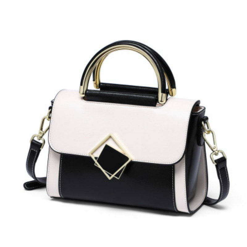 Shredded leather crossbody women small square bag for ladies 2020 new arrival female purse, Black and white.
Shredded leather crossbody women small square bag for ladies 2020 new arrival female purse, Black and white.