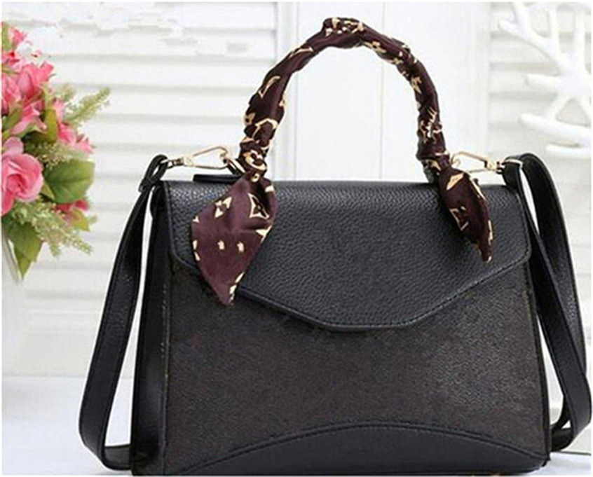 Women handbag designer handbags new hot fashion shoulder bags crossbody bag classic style pattern lady totes high quality PU women totes 022
Women handbag designer handbags new hot fashion shoulder bags crossbody bag classic style pattern lady totes high quality PU women totes 022