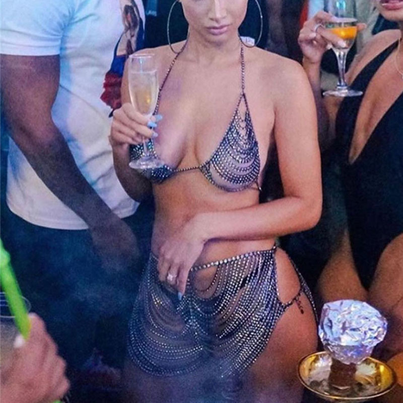 Handmade Shiny Rhinestones Mini Skirt Sexy See Through Hollow Link Chains Skirt Women Party Skirt Clubwear Chic Summer Beachwear T200324