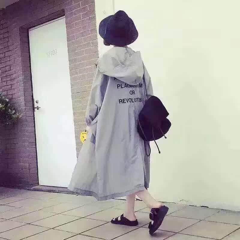 Loose Letter Designer Women Spring Trench Coat 2020 Full Sleeve Hooded European Windbreaker Single Breasted Autum Streetwear, Beige
Loose Letter Designer Women Spring Trench Coat 2020 Full Sleeve Hooded European Windbreaker Single Breasted Autum Streetwear, Beige