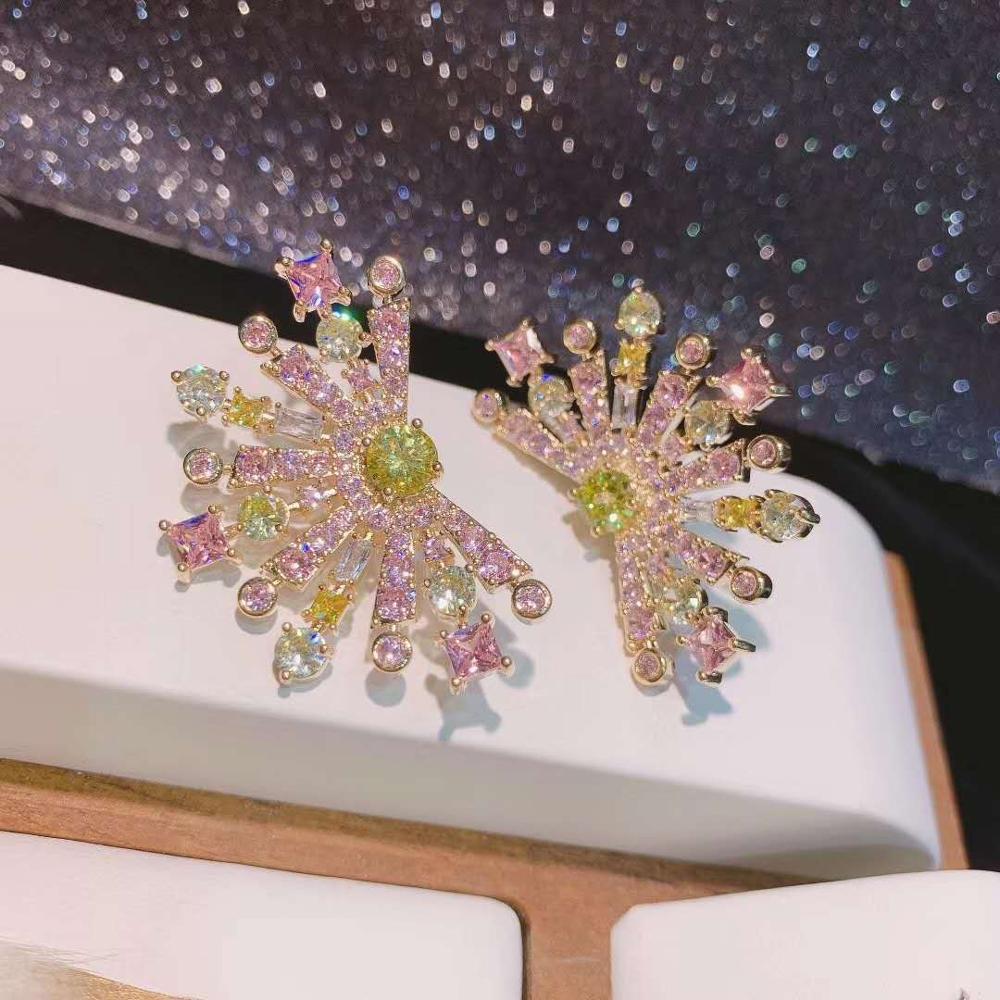 2021 Luxury Multicolor Flowers Design Full Cubic Zirconia Stud Earrings Party Bridal Engagement Earrings Jewelry E-554
2021 Luxury Multicolor Flowers Design Full Cubic Zirconia Stud Earrings Party Bridal Engagement Earrings Jewelry E-554