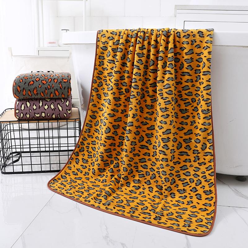 Enlarged and Thickened Bath Towel Coral Velvet Leopard Pattern Absorbent Household Bath Towel Beach, Style 3
Enlarged and Thickened Bath Towel Coral Velvet Leopard Pattern Absorbent Household Bath Towel Beach, Style 3