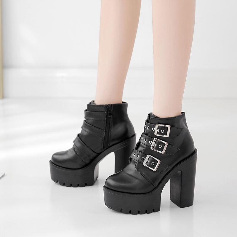 ladies short boots bota cowboy feminina rubber boots ankle western Ankle for women Winter punk gothic YMA946-1, Black
ladies short boots bota cowboy feminina rubber boots ankle western Ankle for women Winter punk gothic YMA946-1, Black