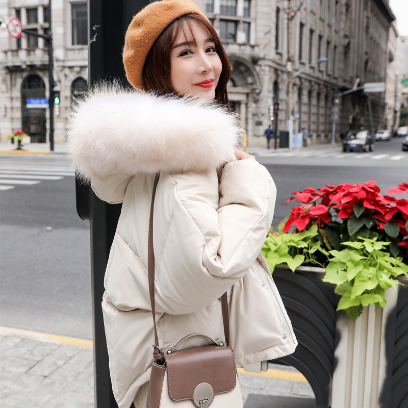 Fitaylor Winter Warm 90 White Duck Down Parka Women Large Real Raccoon Fur Collar Hooded Short Jacket Coat Loose Down Outwear 201023